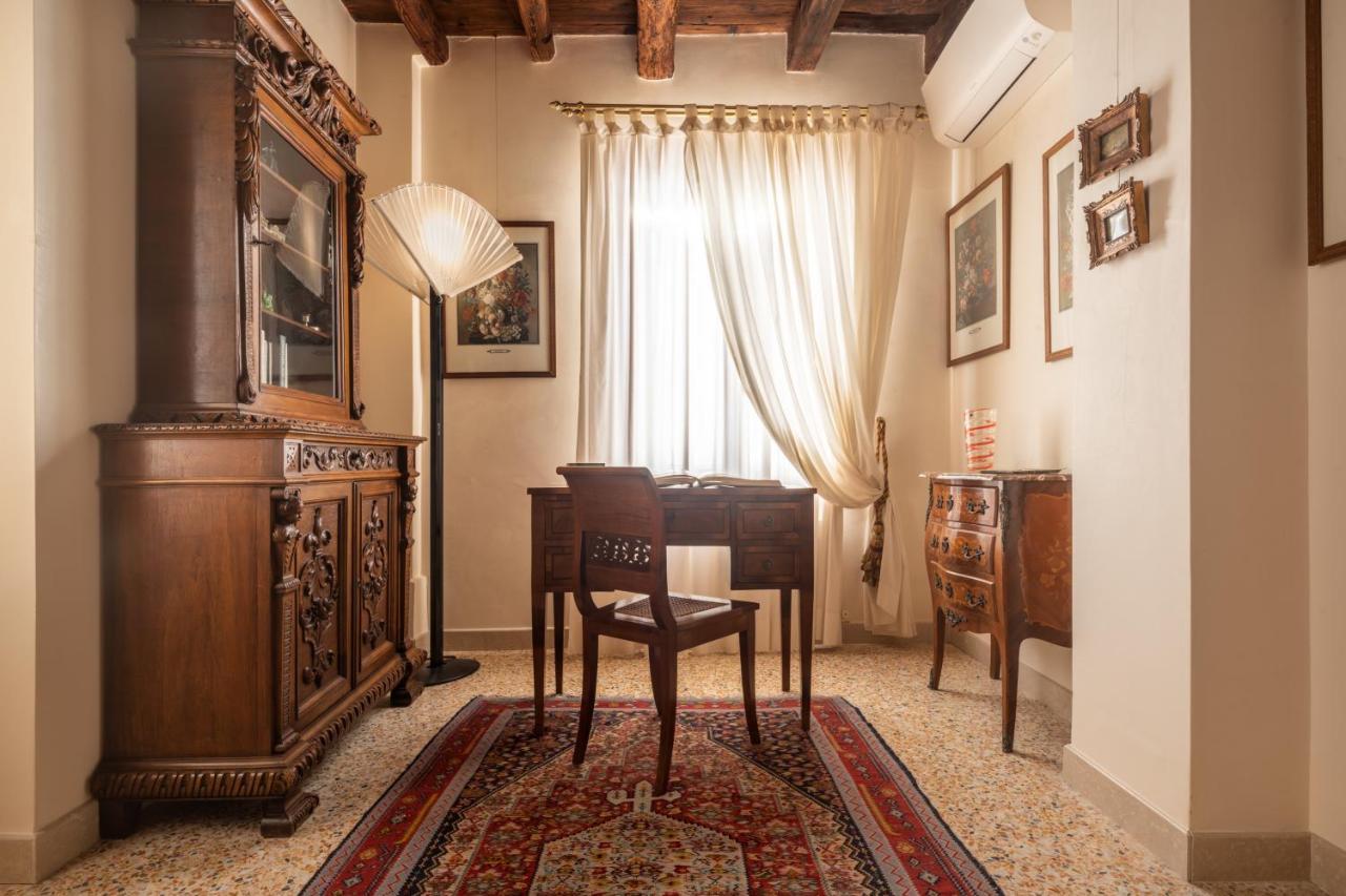 Garden Mansion With Private Mooring R&R Apartment Venice Exterior photo