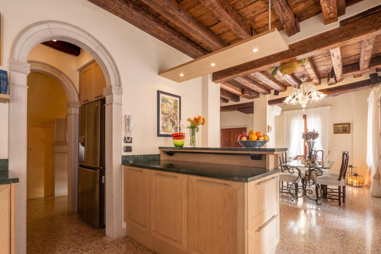 Garden Mansion With Private Mooring R&R Apartment Venice Exterior photo